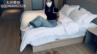 【七仔原创】小圆体验后手直臂＋手铐＋小白袜TK-触乐TKee