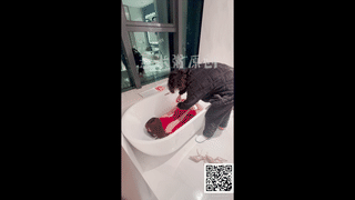 图片[14]-【薏米粥】贝微微超甜美少女镣铐拘束行走-浴缸调教-tk-触乐TKee