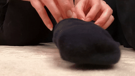 图片[2]-【足裏-ASMR】靴下の上から足裏こちょこちょ_くすぐり_tickle_tickle_hand_movement-触乐TKee