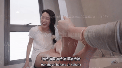 图片[2]-DollSolesAndTickles – Ticklish Bath Time – Max Tries to Survive the Countdown-触乐TKee